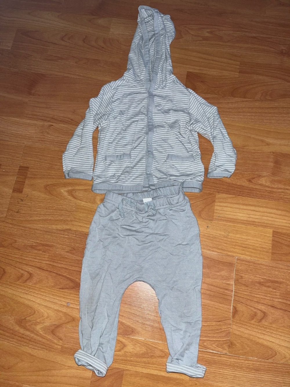 Old Navy Gray Striped Hoodie & Pants Matching Set